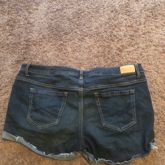 Aeropostale jean shorts - Picture 2 of 3